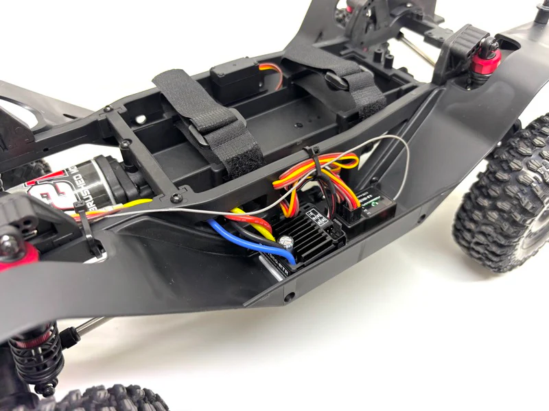 Absima Crawler CR4.4eco Hilux 4wd 1/10 RTR - Image 19