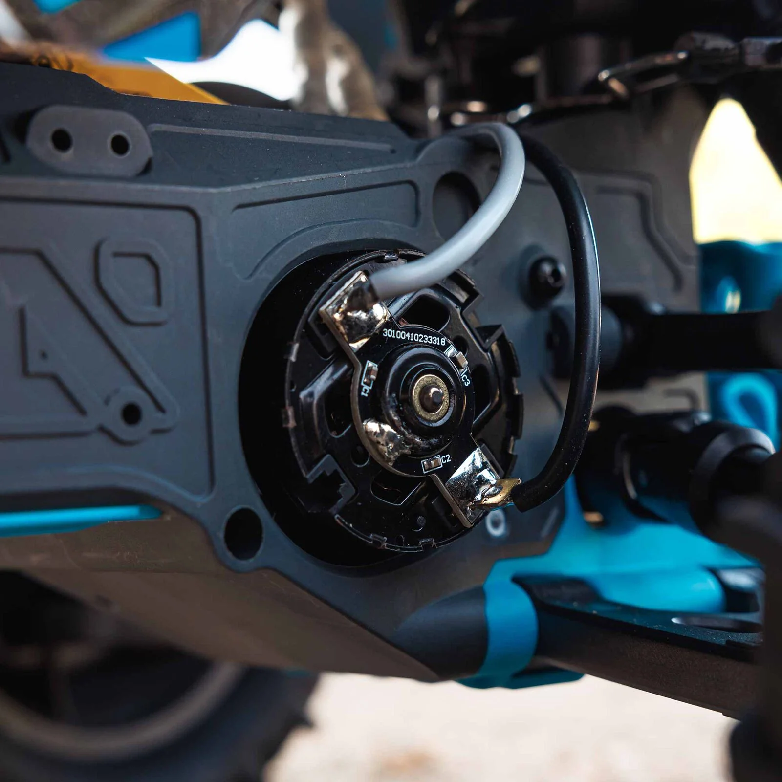 Arrma Monster Truck GORGON 4x2 Mega 550 RTR ARA3230T1 - Image 7