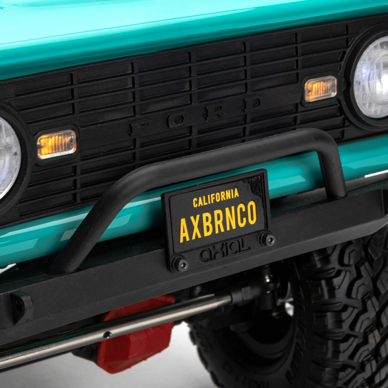Axial SCX10 III Ford Bronco 4WD RTR AXI03014B - Image 2