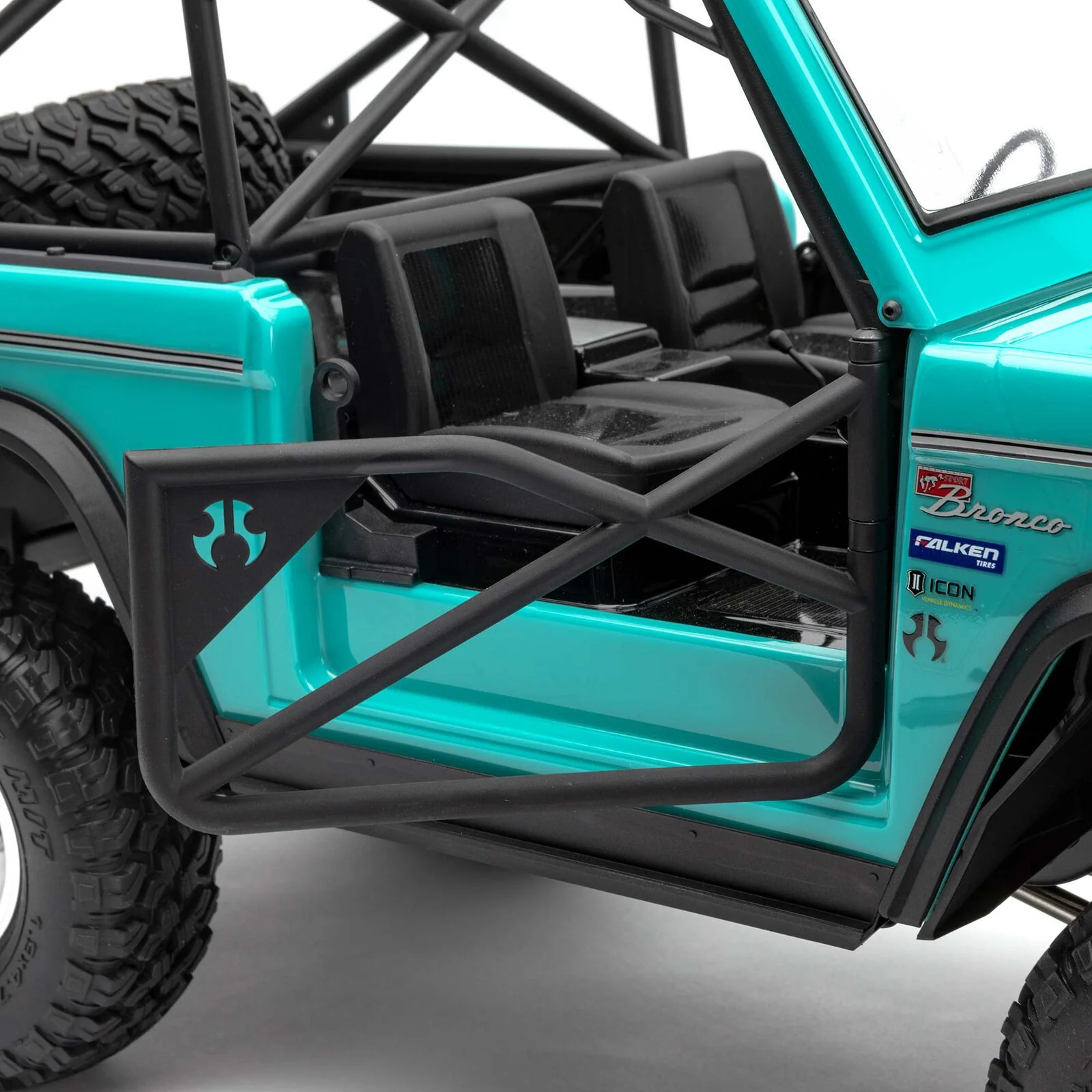 Axial SCX10 III Ford Bronco 4WD RTR AXI03014B - Image 3