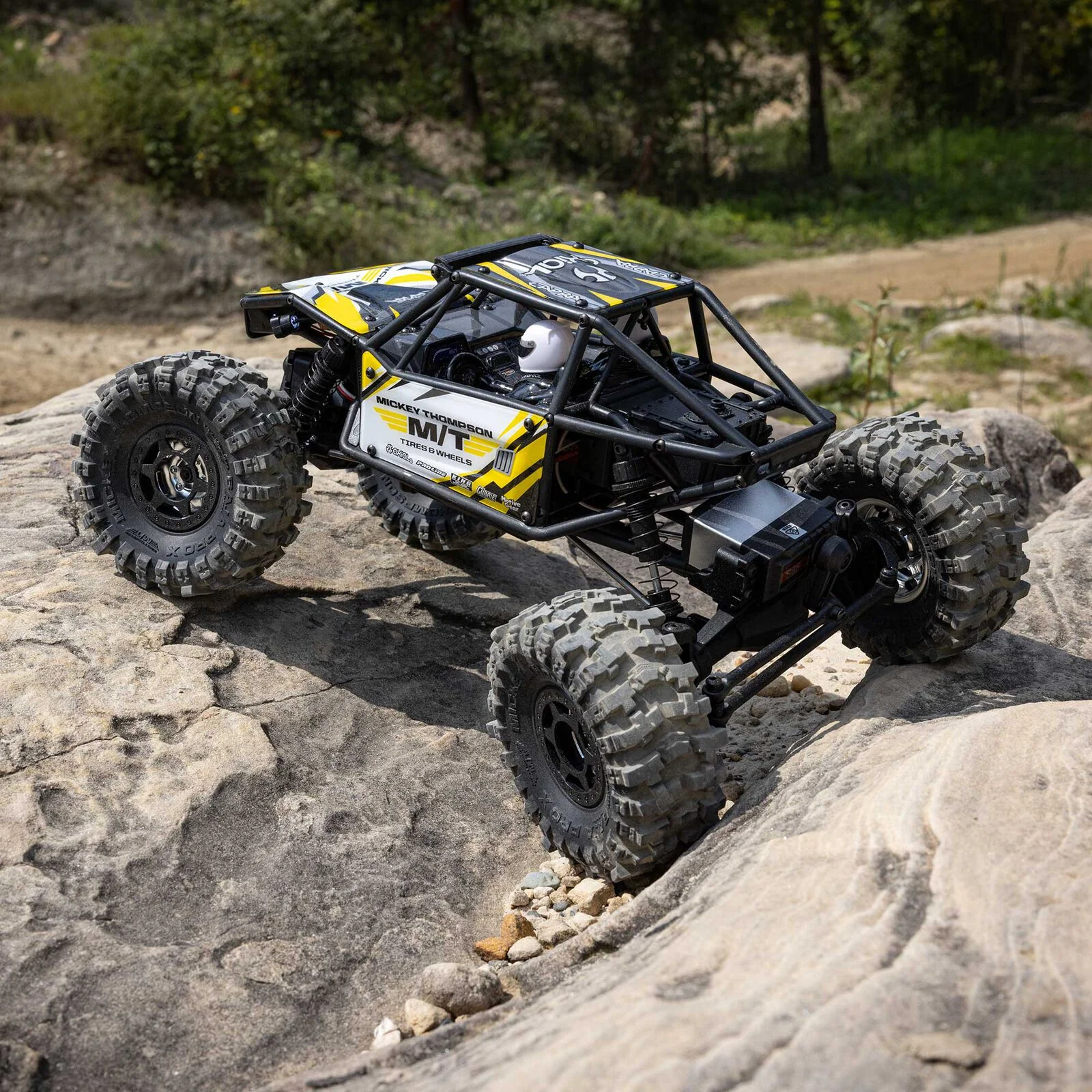 Axial UTB18 Capra 4WS 4WD Trail Buggy RTR AXI-1750 - Image 18