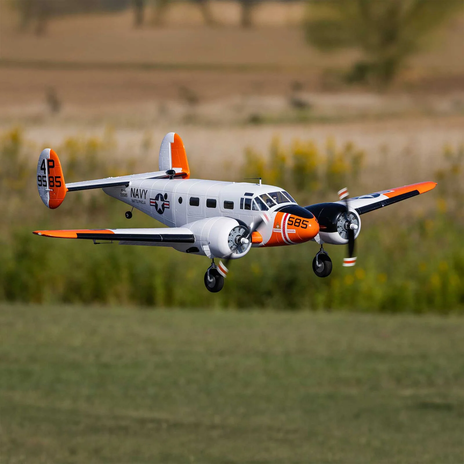 E-Flite Beechcraft D18 RC-45J 1.5m AS3+ SAFE BNF EFL3726 - Image 10