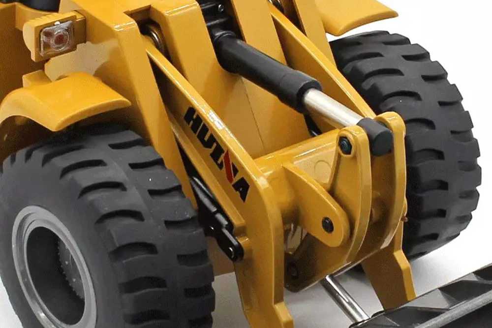 Huina Bulldozer RC Métal 2.4ghz V2 RTR CY1583 - Image 6