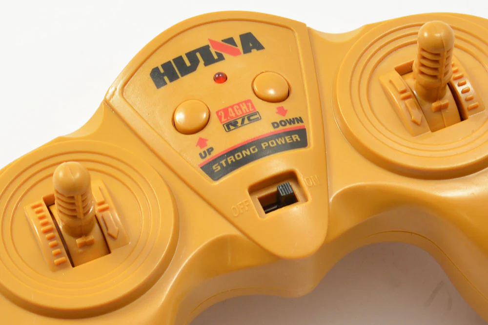 Huina Émetteur pour Engins de Chantier CYP1011 - Image 3