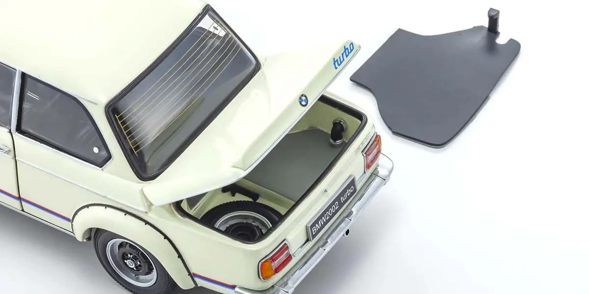 Kyosho Diecast BMW 2002 Turbo 1974 Blanche 1/18 KS08544W - Image 6