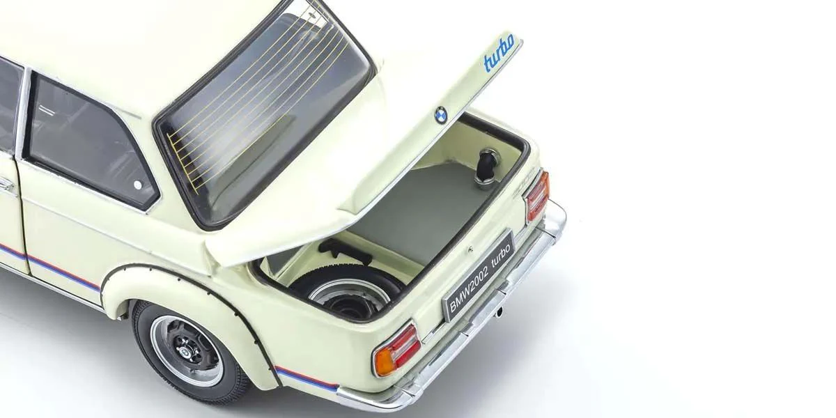 Kyosho Diecast BMW 2002 Turbo 1974 Blanche 1/18 KS08544W - Image 7