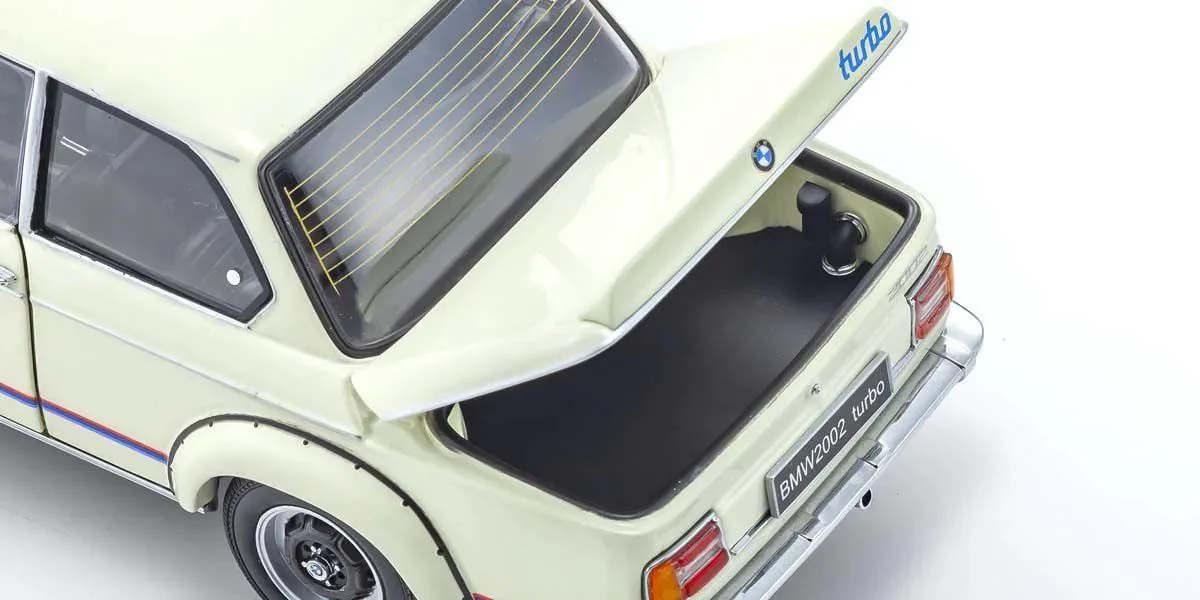 Kyosho Diecast BMW 2002 Turbo 1974 Blanche 1/18 KS08544W - Image 8