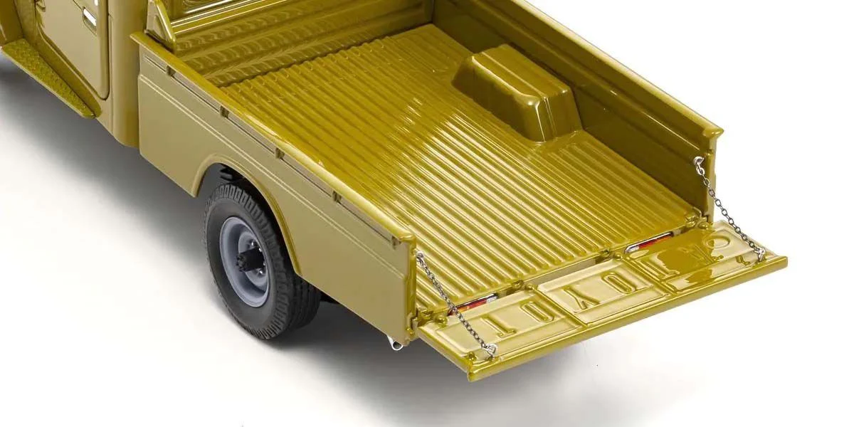 Kyosho Diecast Toyota Land Cruiser 40 Pick Up 1980 Olive 1/18 KS08958K - Image 5