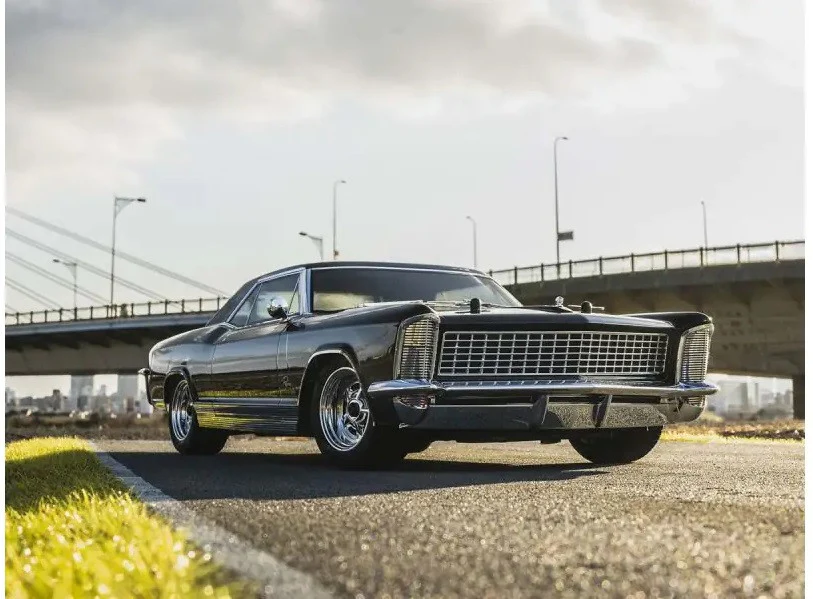 Kyosho Fazer MK2 Readyset Buick Riviera 1965 Regal Black 34434T1B - Image 4