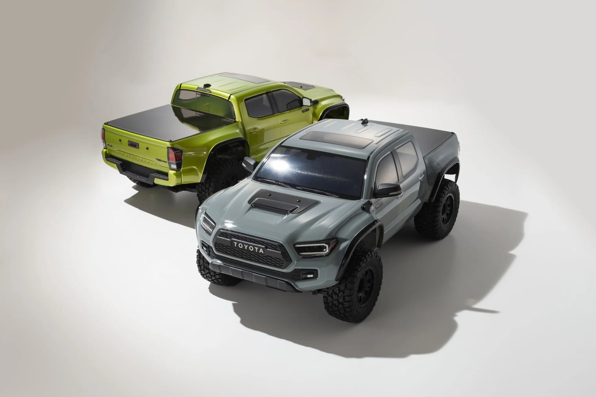Kyosho KB10L Toyota Tacoma TRD Pro VE 3S RTR - Image 20