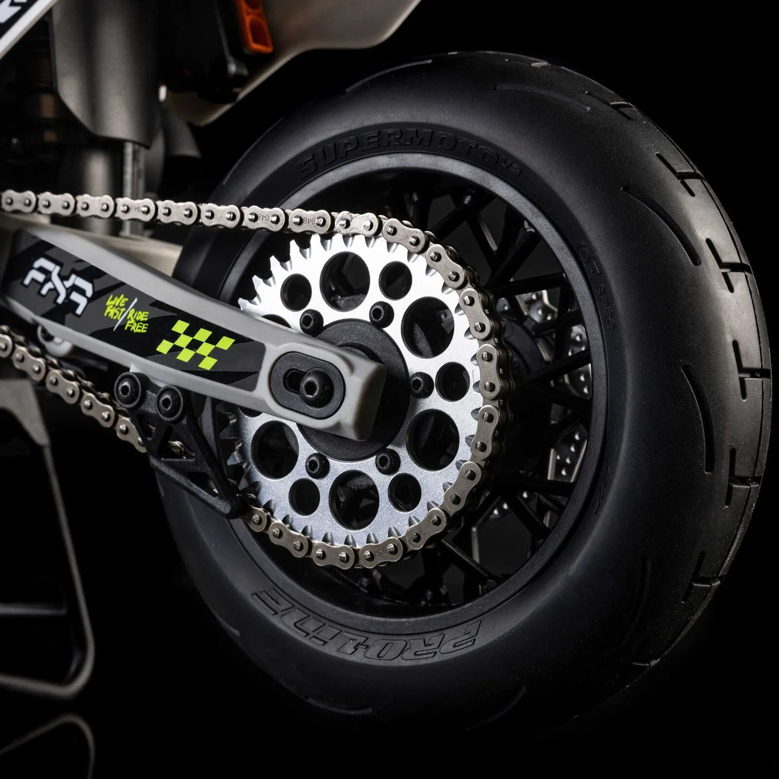 Losi Moto Promoto-SM FXR Supermoto RTR 1/4 LOS-2272 - Image 10