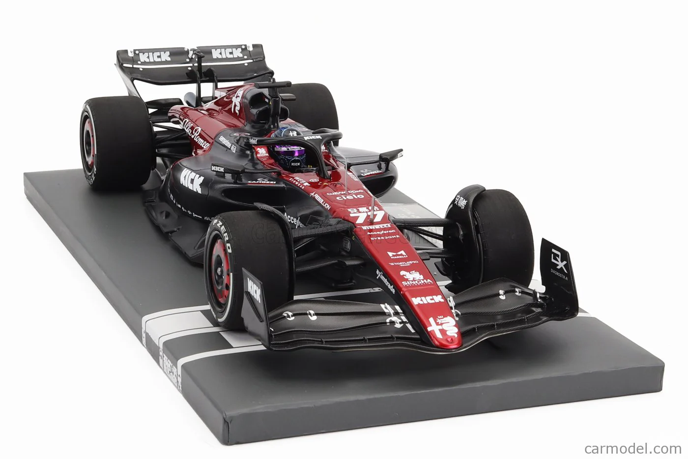 MiniChamps Alfa Romeo Ferrari C43 24 Guanyu Zhou F1 2023 117230124 - Image 4