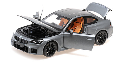 MiniChamps BMW M2 2022 Gris Mate 1/18 110023121 - Image 2