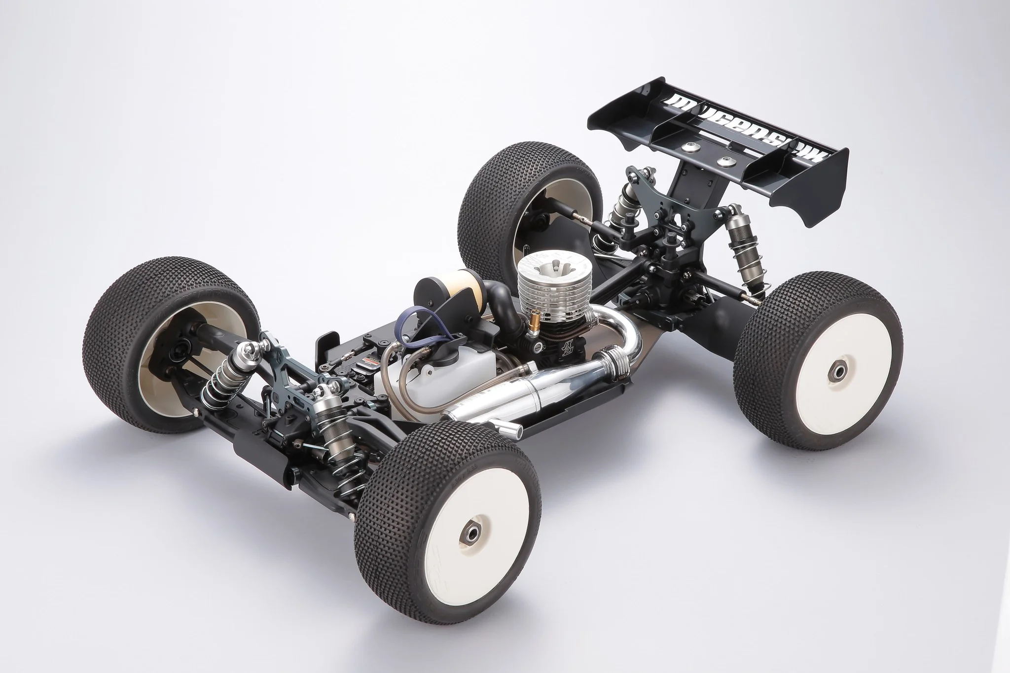 Mugen Truggy MBX-8TR Nitro Kit E2029 - Image 3