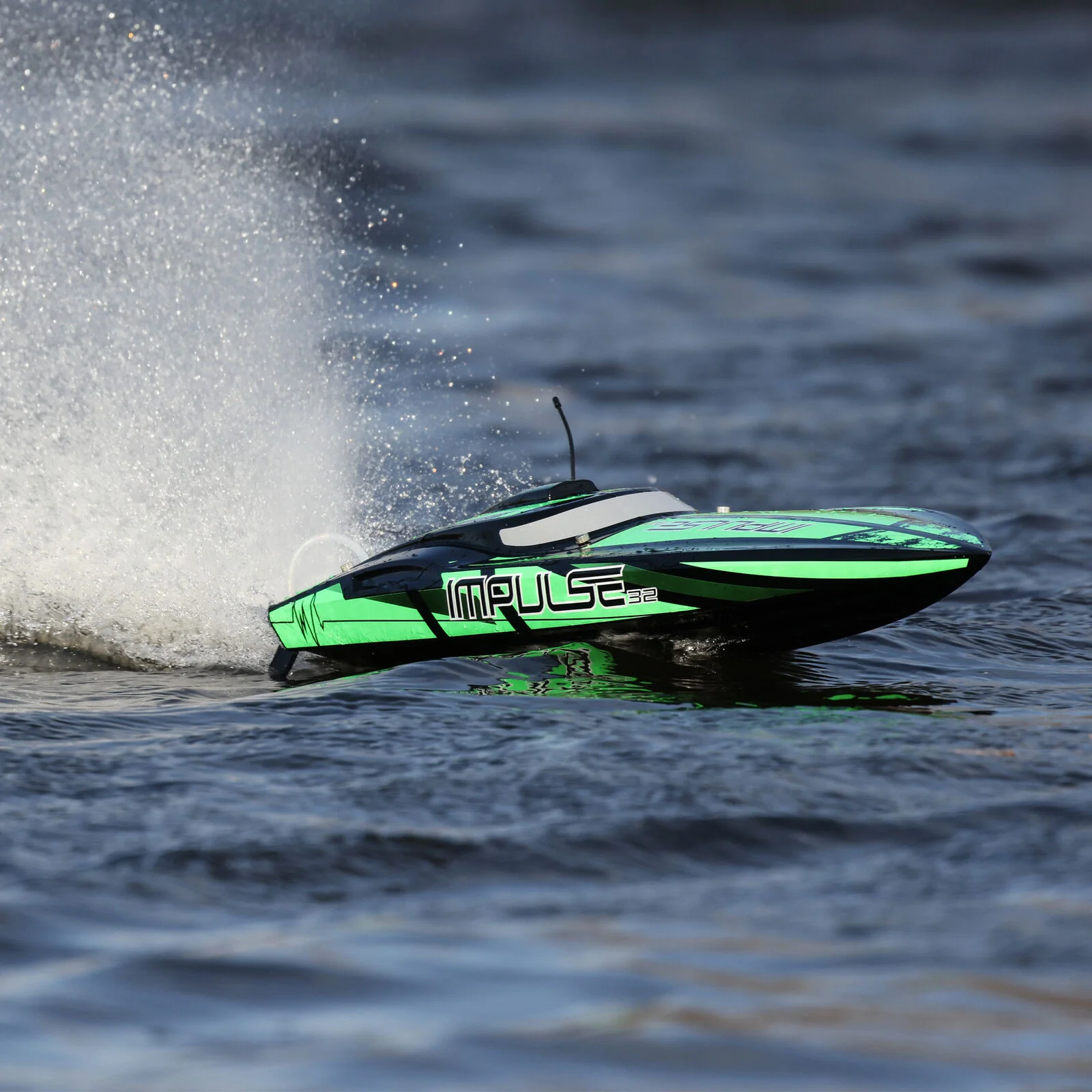 ProBoat Impulse 32" Deep-V Brushless RTR PRB08037 - Image 15