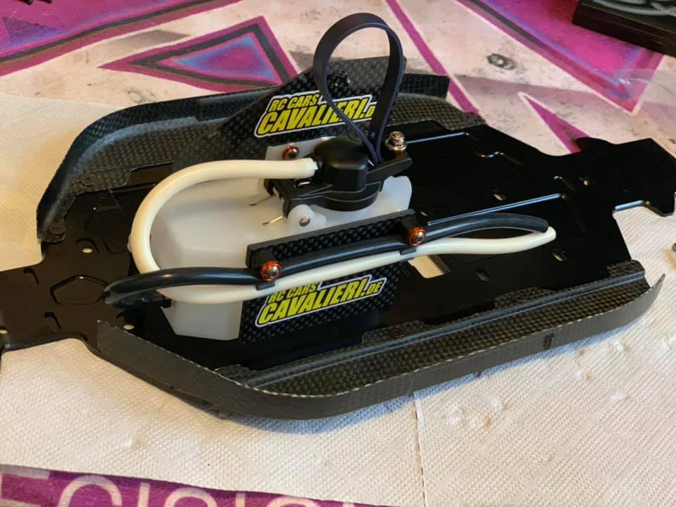 RC CARBON CAVALIERI Protection Réservoir HB D815/D819 K2001 - Image 2
