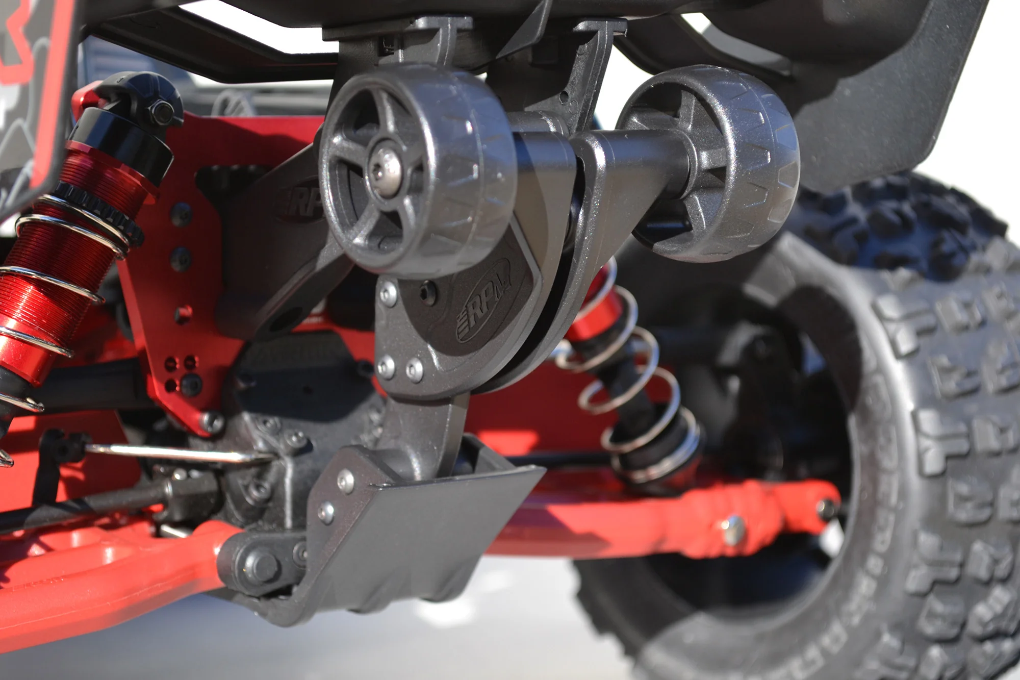 RPM Wheelie Bars HD pour Arrma 6S 72162 - Image 4