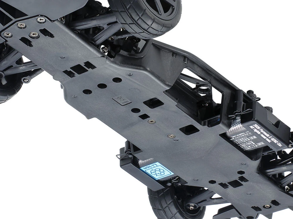 Tamiya TC-01 Mercedes-Benz CLK-GTR KIT 58731 - Image 4